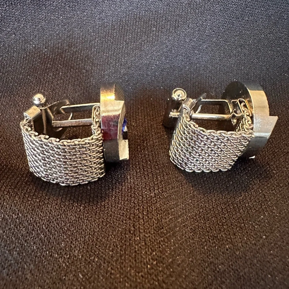 Vintage Men’s Silver Tone Round Cuff Links with Mesh and Bright Blue Stone